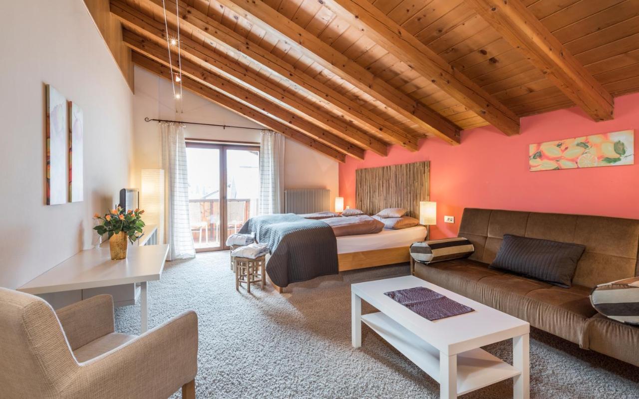 Hotel Bamboo Coldrano Eksteriør billede