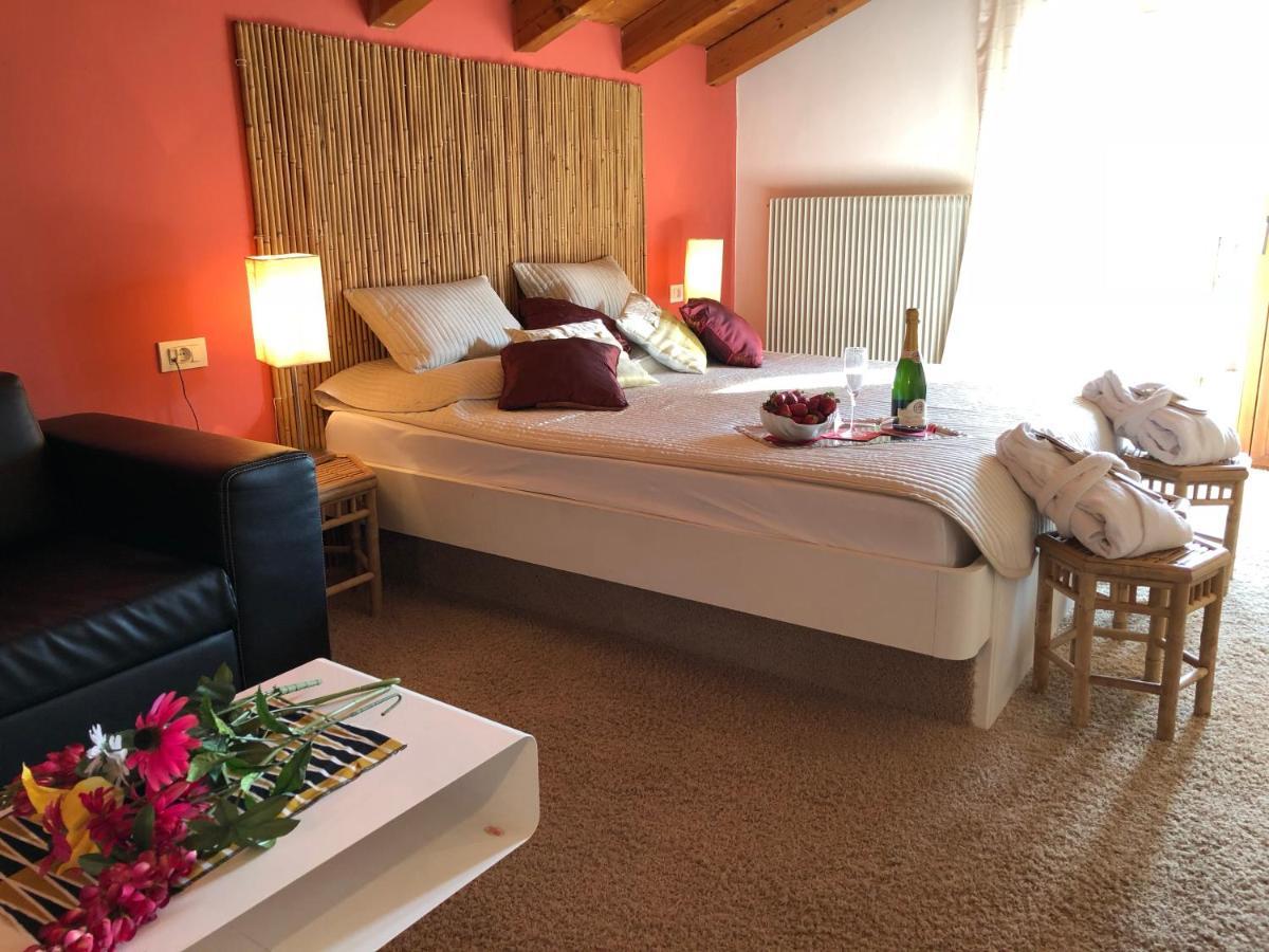Hotel Bamboo Coldrano Eksteriør billede