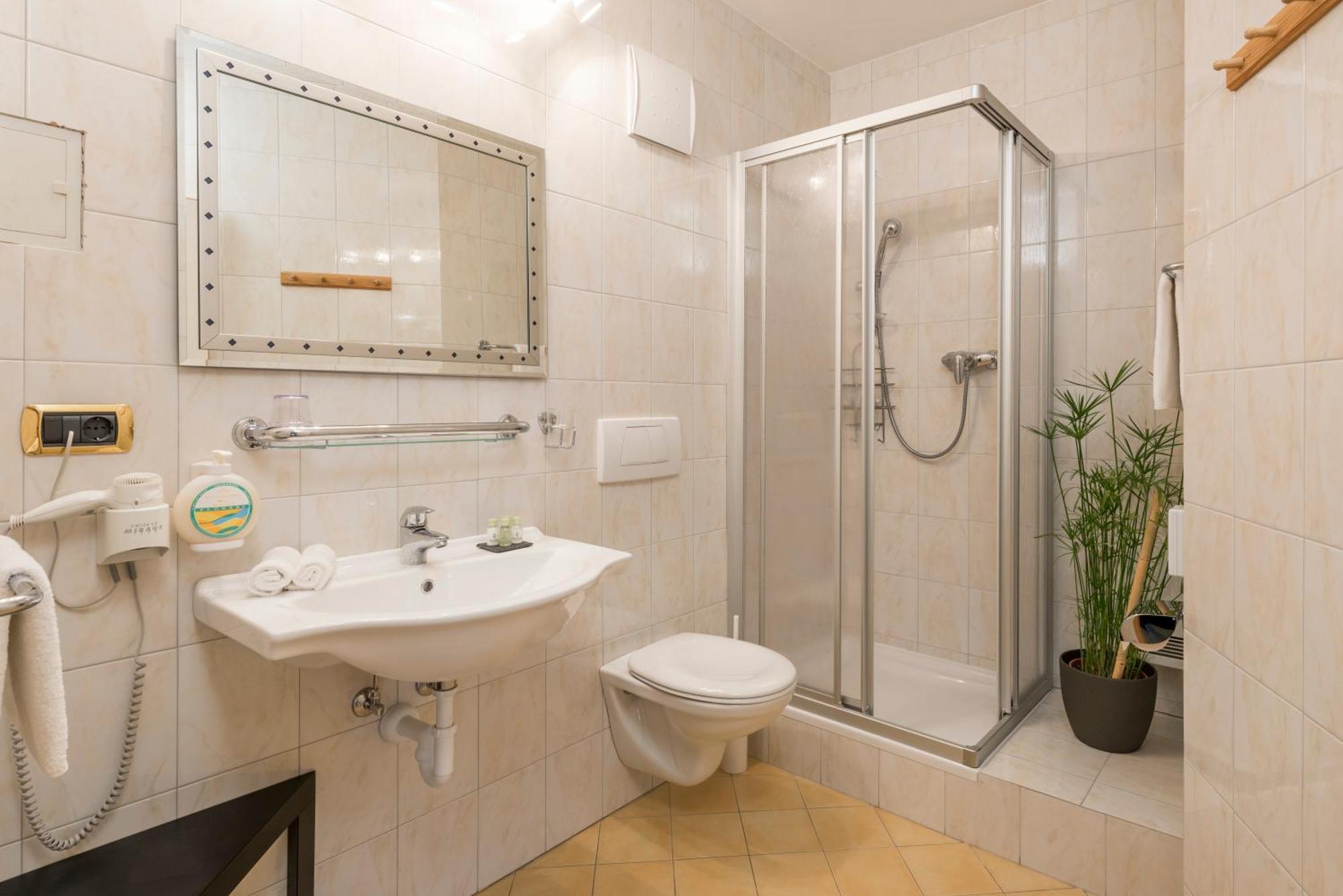 Hotel Bamboo Coldrano Værelse billede